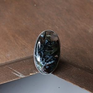 Stick agate gemstone ring, size 8.5, stamped 925, silver plated